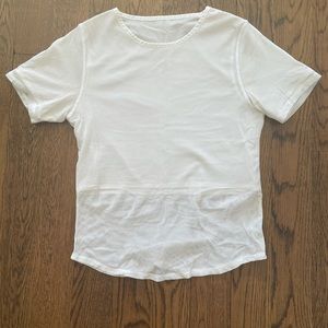 Lululemon Mesh on Mesh Tee Size 4